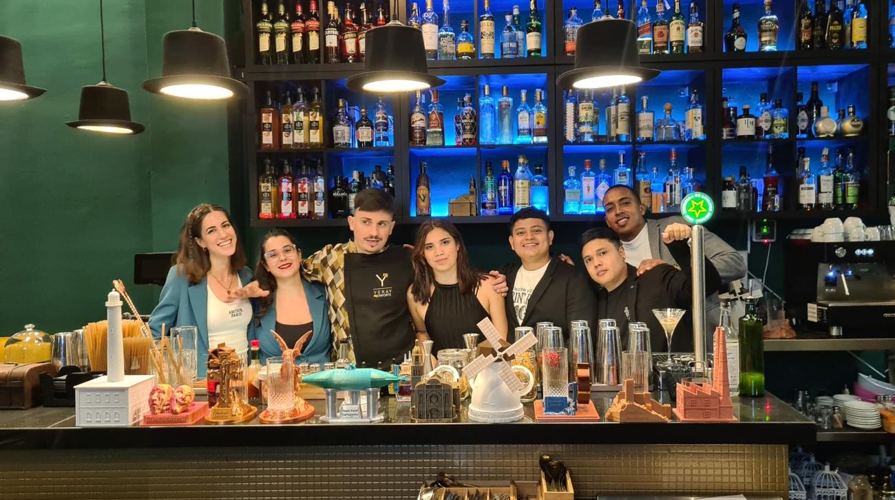 Trabajadores restaurante Conjugoo - Emprendimiento Jóvenes - Historias Acción contra el Hambre