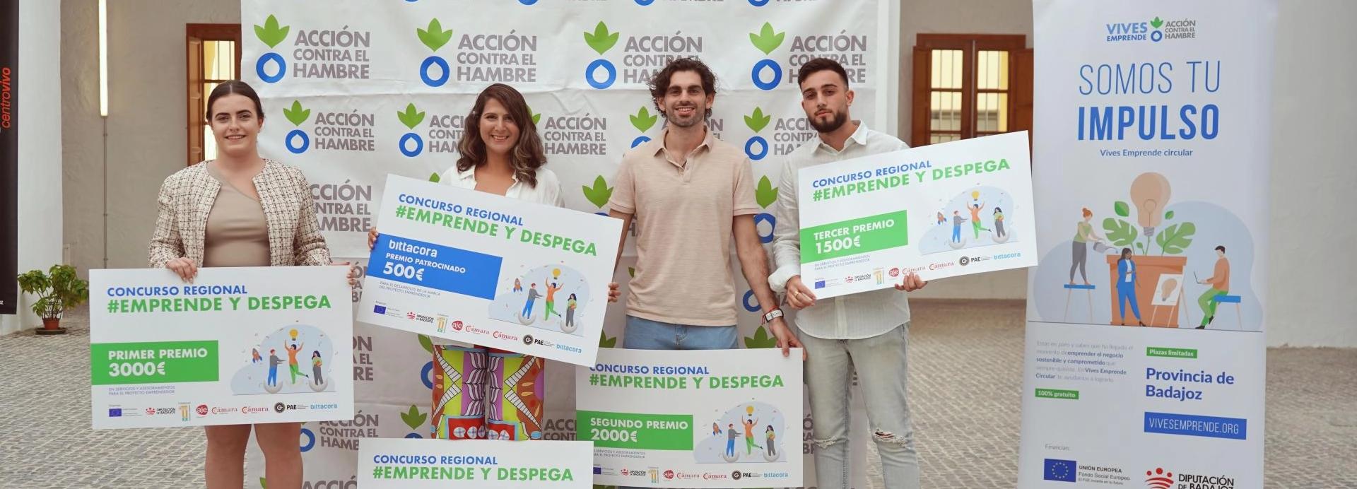 Participantes y ganadores del concurso de emprendimiento "Emprende, Despega" de Acción contra el Hambre en Badajoz, Extremadura