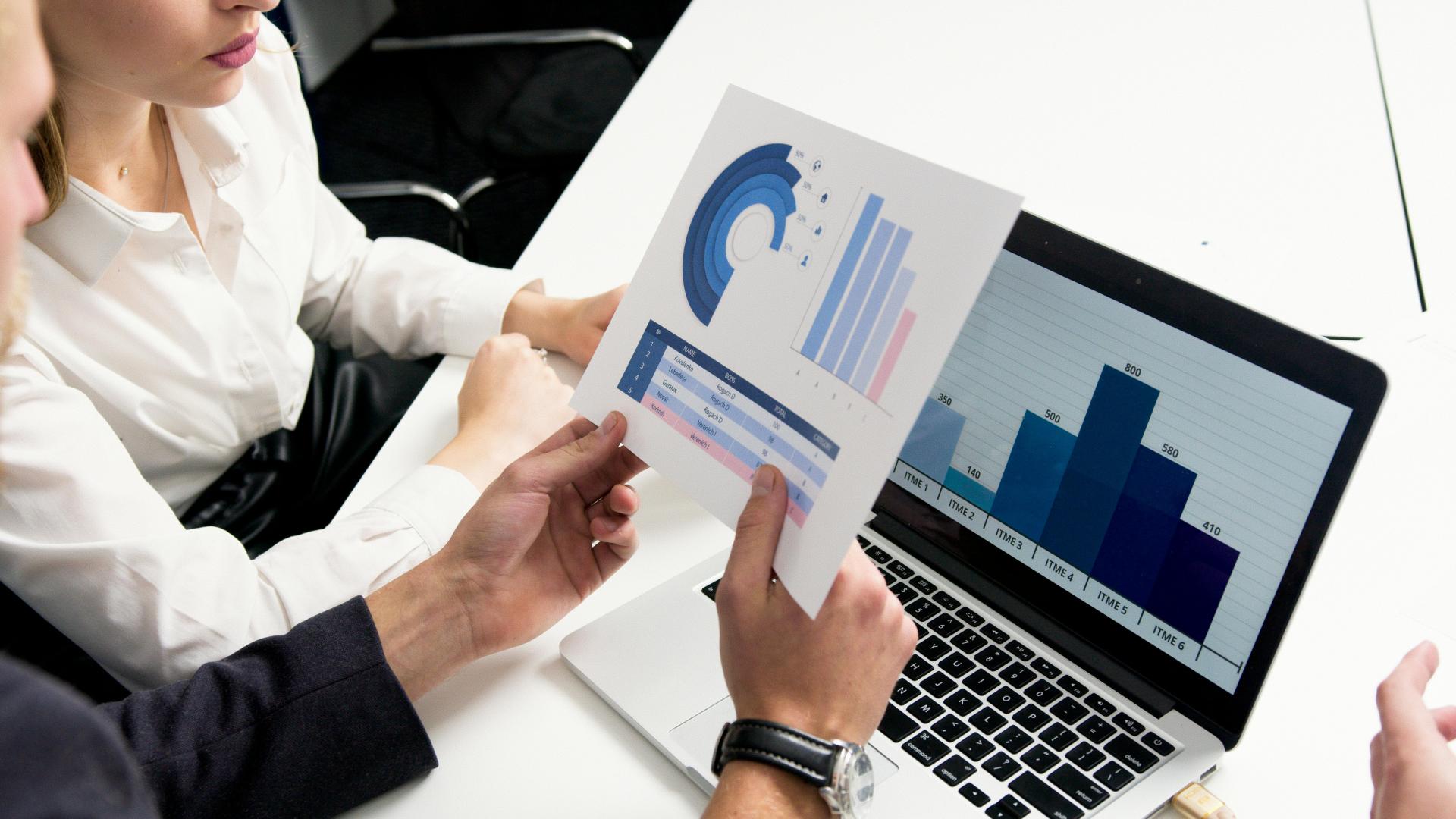 Planificacion-Emprendimiento-HacerPlanNegocio-AccioncontraHambre-CampusVirtual-Mujerconpapeles