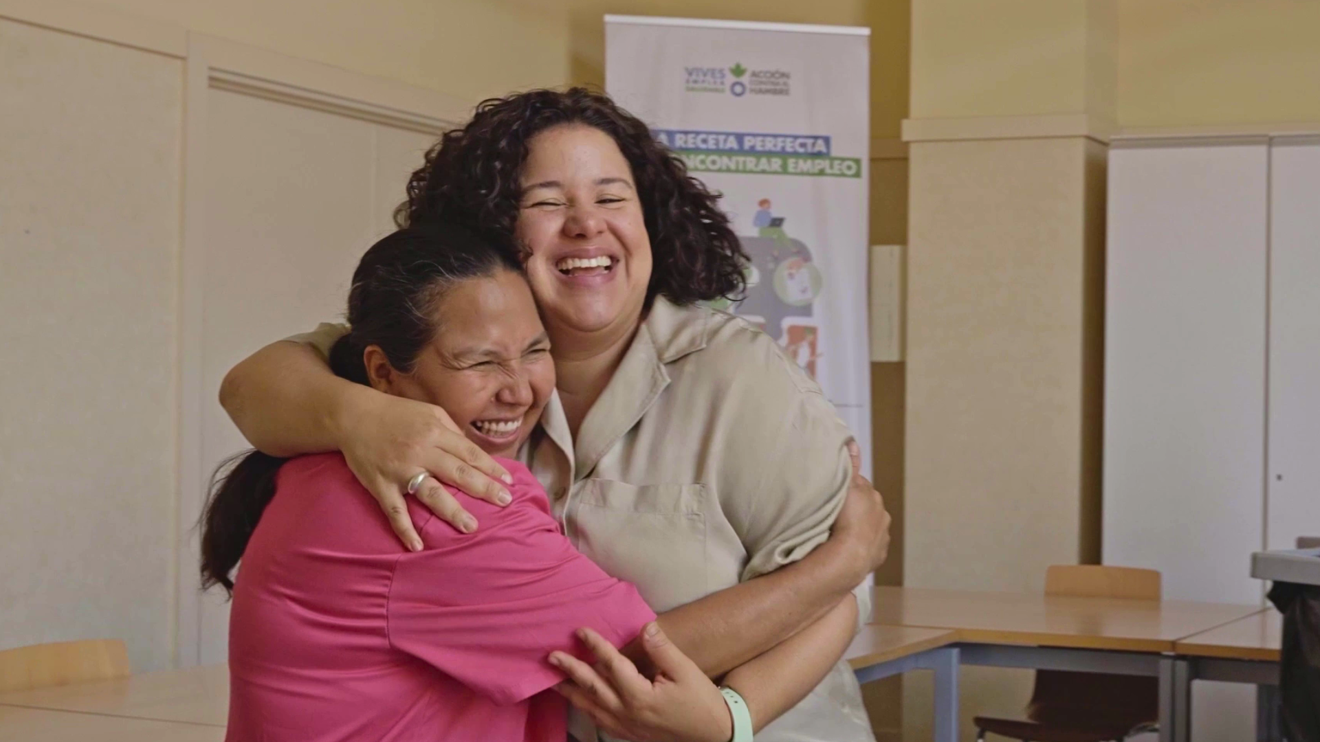 Mujeres-Abrazo-Empleo-Madrid-Oficinas-ACH