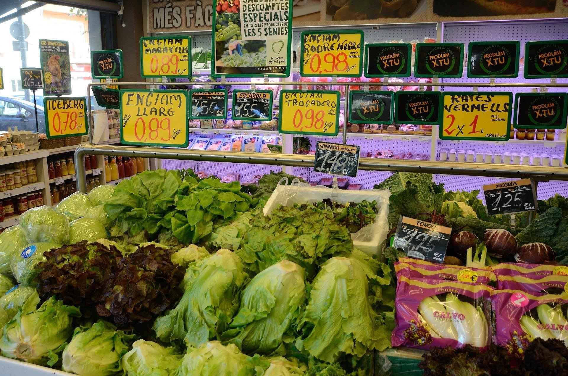 Mercado-Lechuga-Verdura-Vegetales-ComidaSaludable-CompraSaludable-AccioncontraHambre