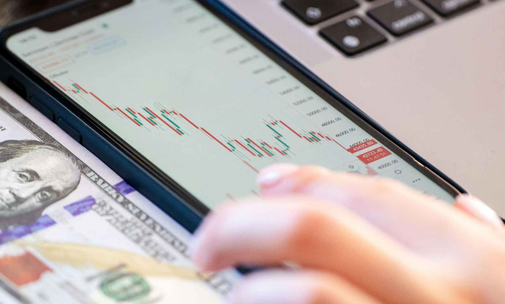 Movil-GraficoInversion-GestoinCapital-Finanzas-CampusEmpleoEmprendimiento-ACH-España