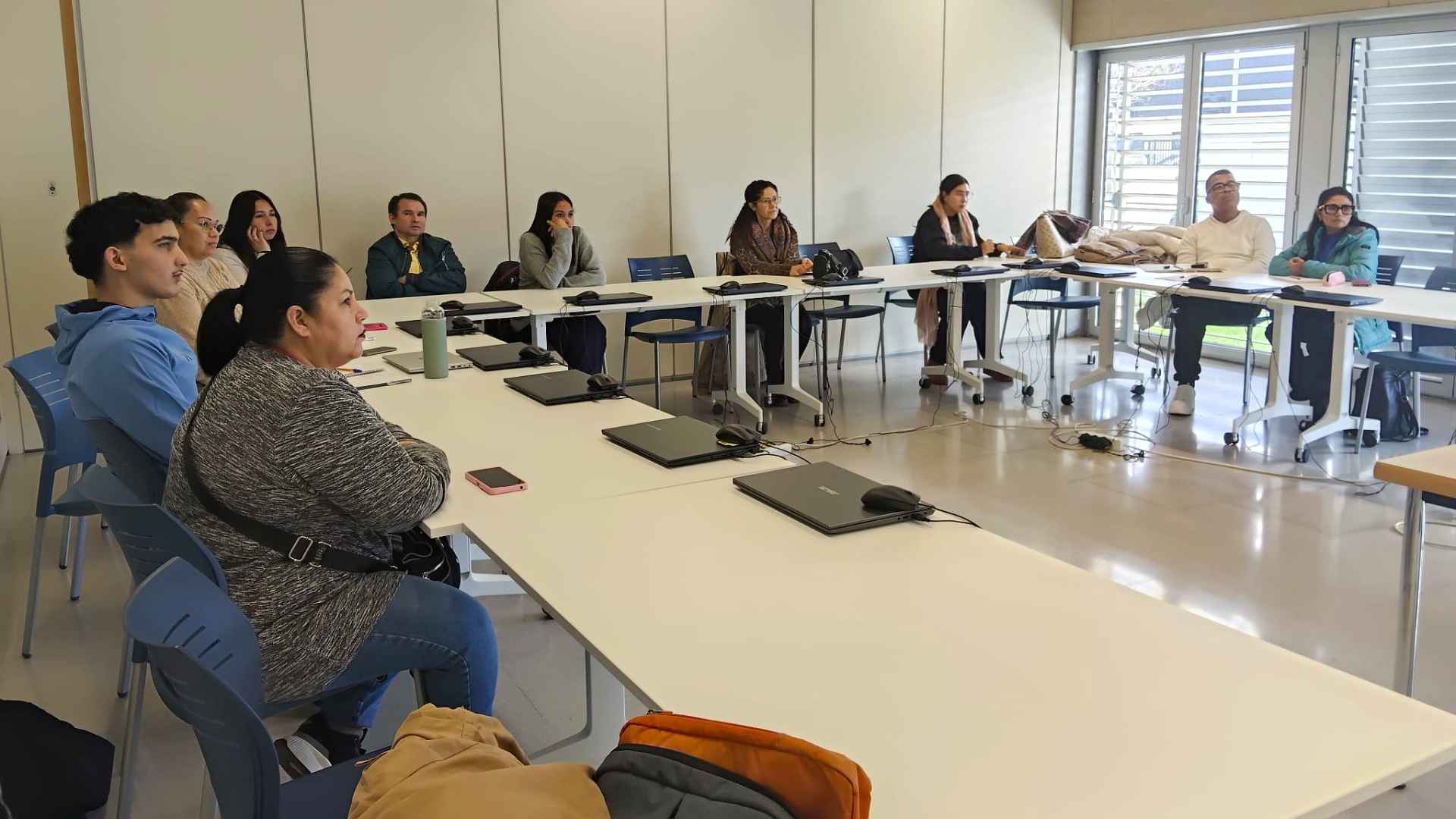 Taller-Derechos-Laborales-Viladecans-Barcelona-VES-AccioncontraHambre-España
