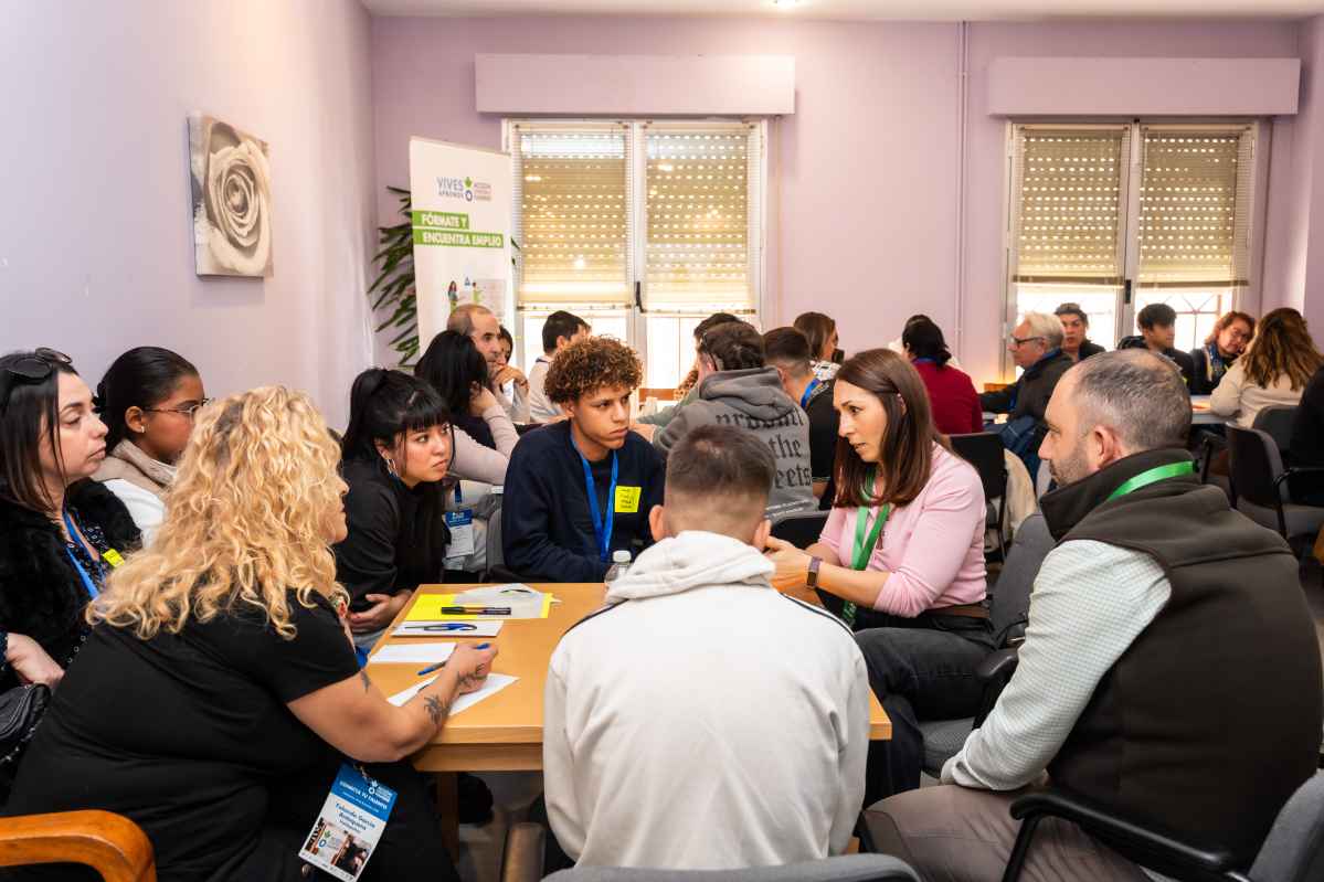 Talleres-Asistentes-ConectaTalento-CiudadReal-Valdepeñas-España-AccioncontraHambre-Empleabilidad-AlexLomart