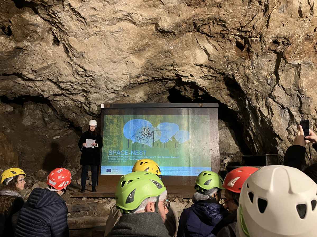 Asistentes-ProyectoEuropeo-SPACE-NEST-Italia-Bergamo(España2025)-Cueva