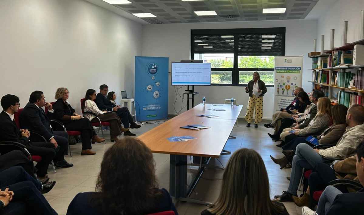 ConectaEmpleo-VivesOportunidad-Plasencia-TallerEmpresas-RRHH-Extremadura-Ponencia-2026