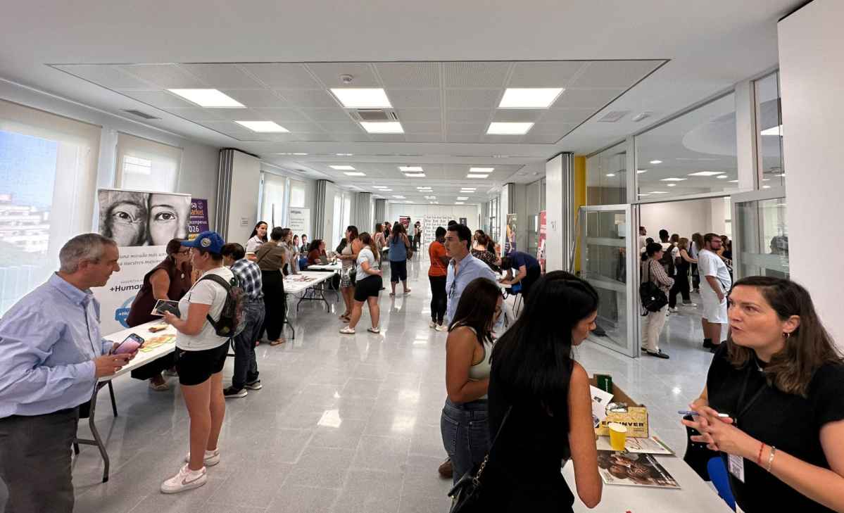 RoquetasdeMar-Almeria-FeriaEmpleo-AccioncontraHambre-2026