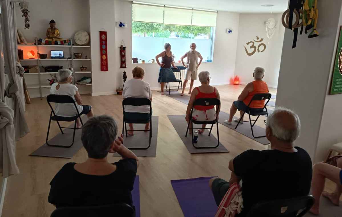 NutriendoLazos-Yoga-ComunitatValenciana-PersonasMayores