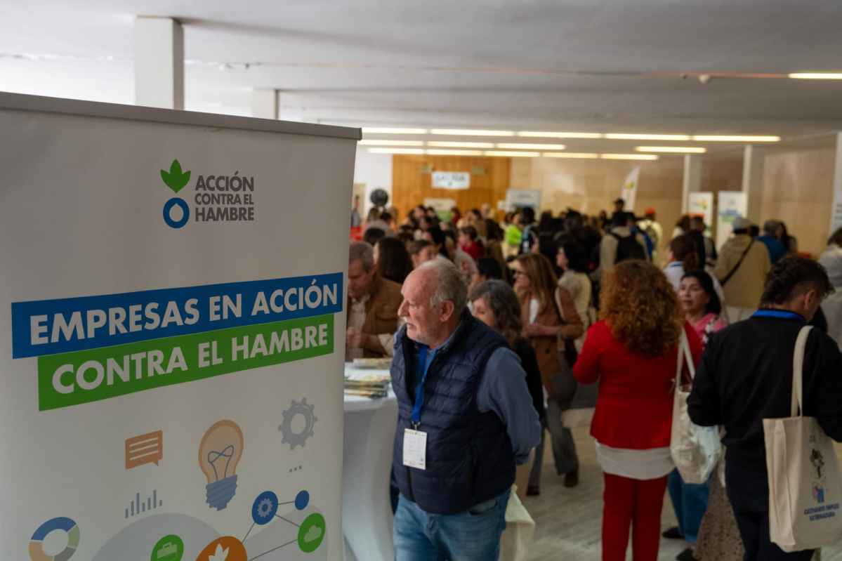 FeriaEmpleo-Asistentes-CultivandoEmpleo-Extremadura-10años-2026-Caceres-AccioncontraHambre