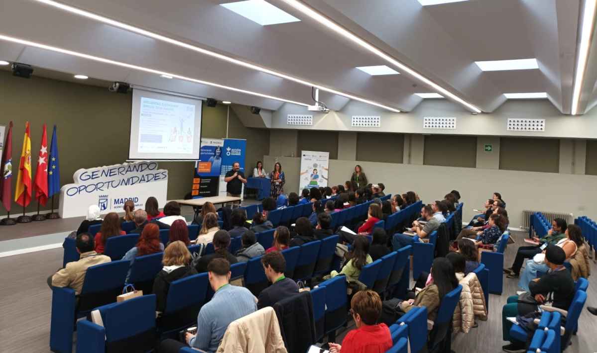 Asistentes-CultivandoEmpleo-Madrid-España2026-Feria Empleo-Ponencia-Auditorio-AccioncontraHambre