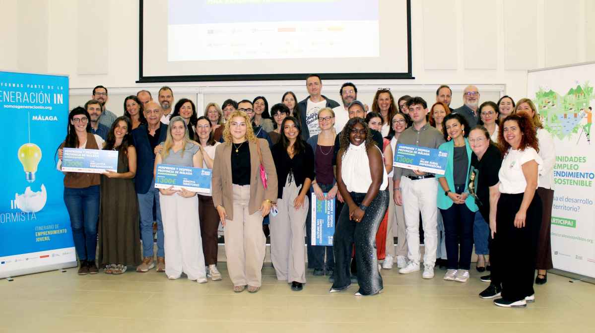 Participantes-FotoGrupo-EmprendeDespega-Malaga-Concurso-AccioncontraHambre-Emprendimiento